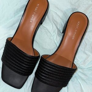 Black Marc Fisher square toe heels Sz 8M